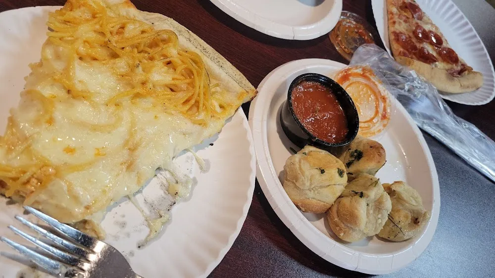 Spaghetti Pizza and Garlic Knots